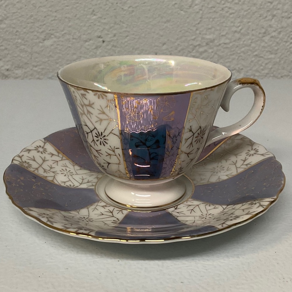 Japan:Napcoware C-7215 Porcelain Cup and Saucer - Picture 4 of 7